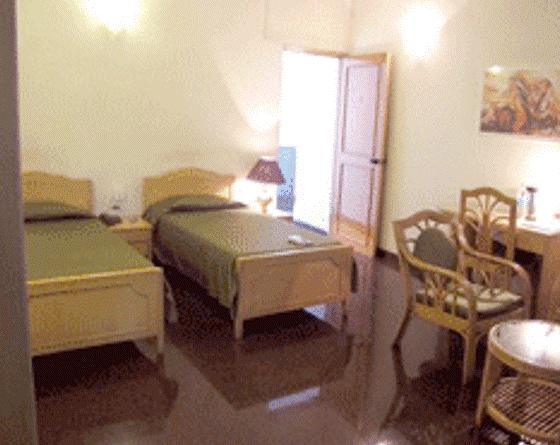 The Cottage Βομβάη Εξωτερικό φωτογραφία
