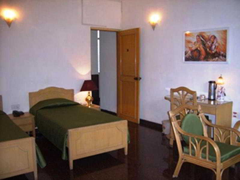 The Cottage Βομβάη Εξωτερικό φωτογραφία