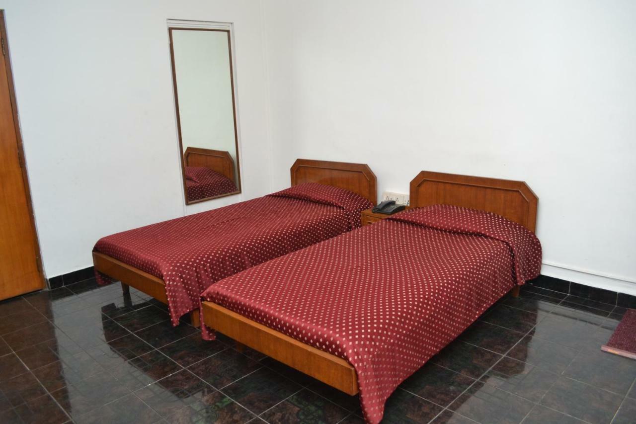 The Cottage Βομβάη Εξωτερικό φωτογραφία